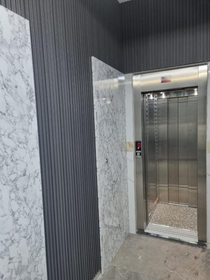 Comfors Appartements 2 弗尼迪克 外观 照片